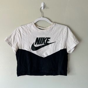 Black and White Nike Cropped T-Shirt